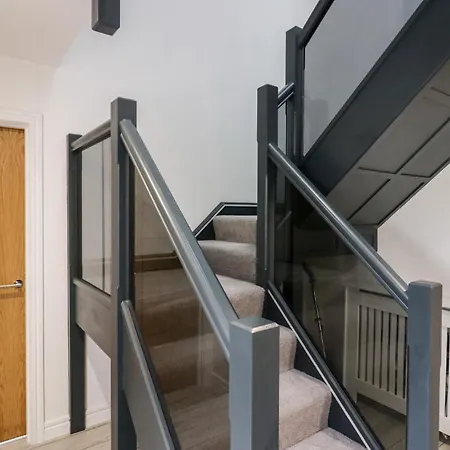 The Bay Tree * 彭里斯